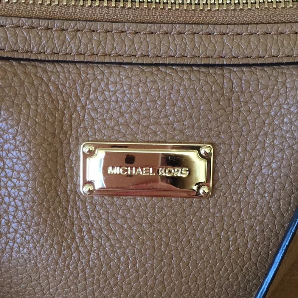MICHAEL MICHAEL KORS Bedford Legacy Pebbled Leather Duffle Satchel